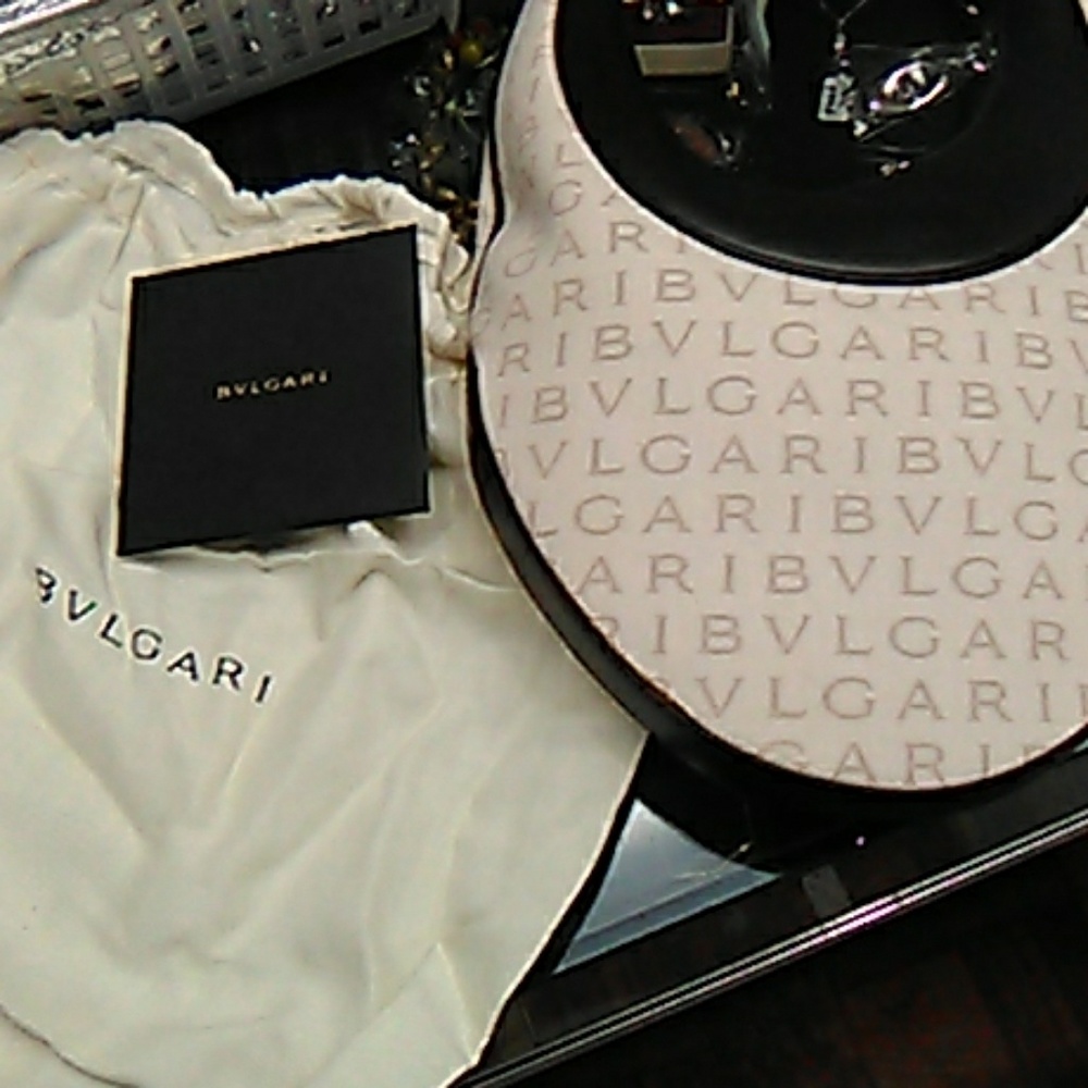 Bulgari Bag - Picture 2 of 8